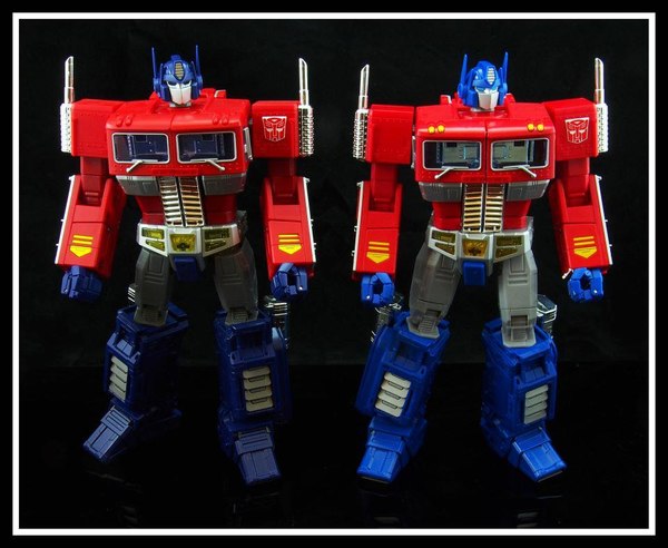 Transformers MP 10 Hasbro Master Piece Optimus Prime Comparison Images With Takara Edition  (4 of 5)